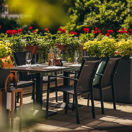 Hotel Crowne Plaza Geneva By Ihg Meyrin Esterno foto