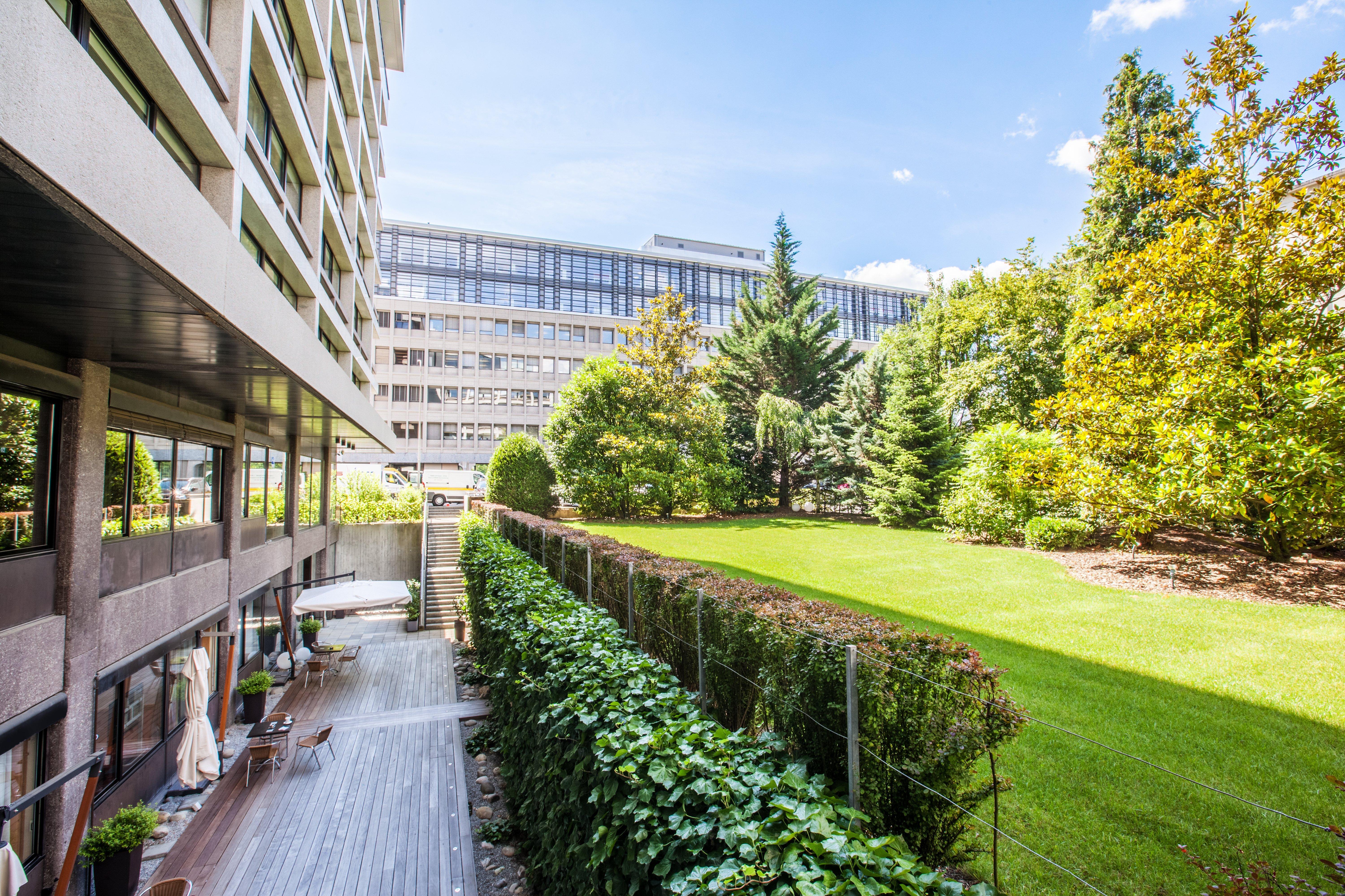 Hotel Crowne Plaza Geneva By Ihg Meyrin Esterno foto