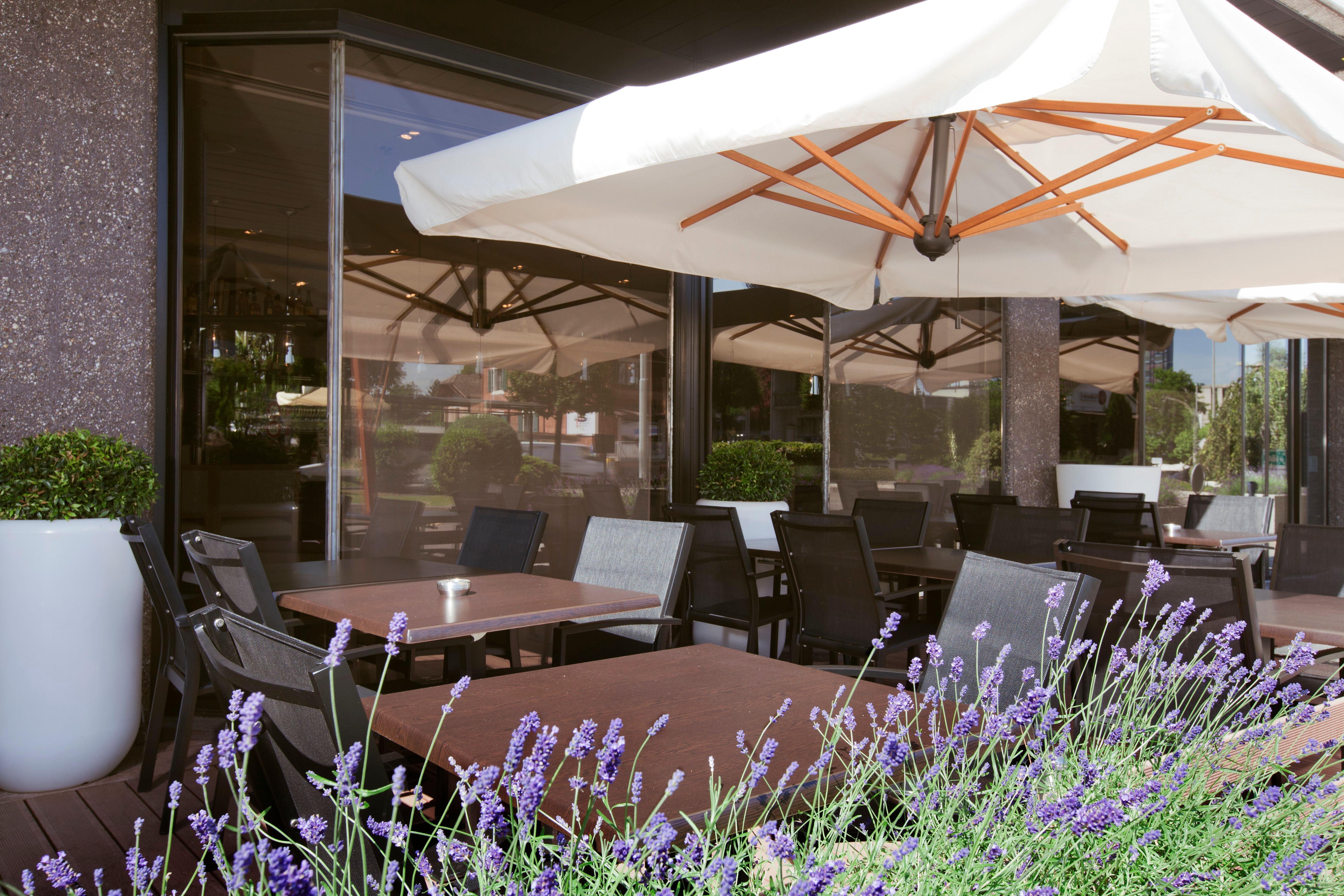 Hotel Crowne Plaza Geneva By Ihg Meyrin Esterno foto