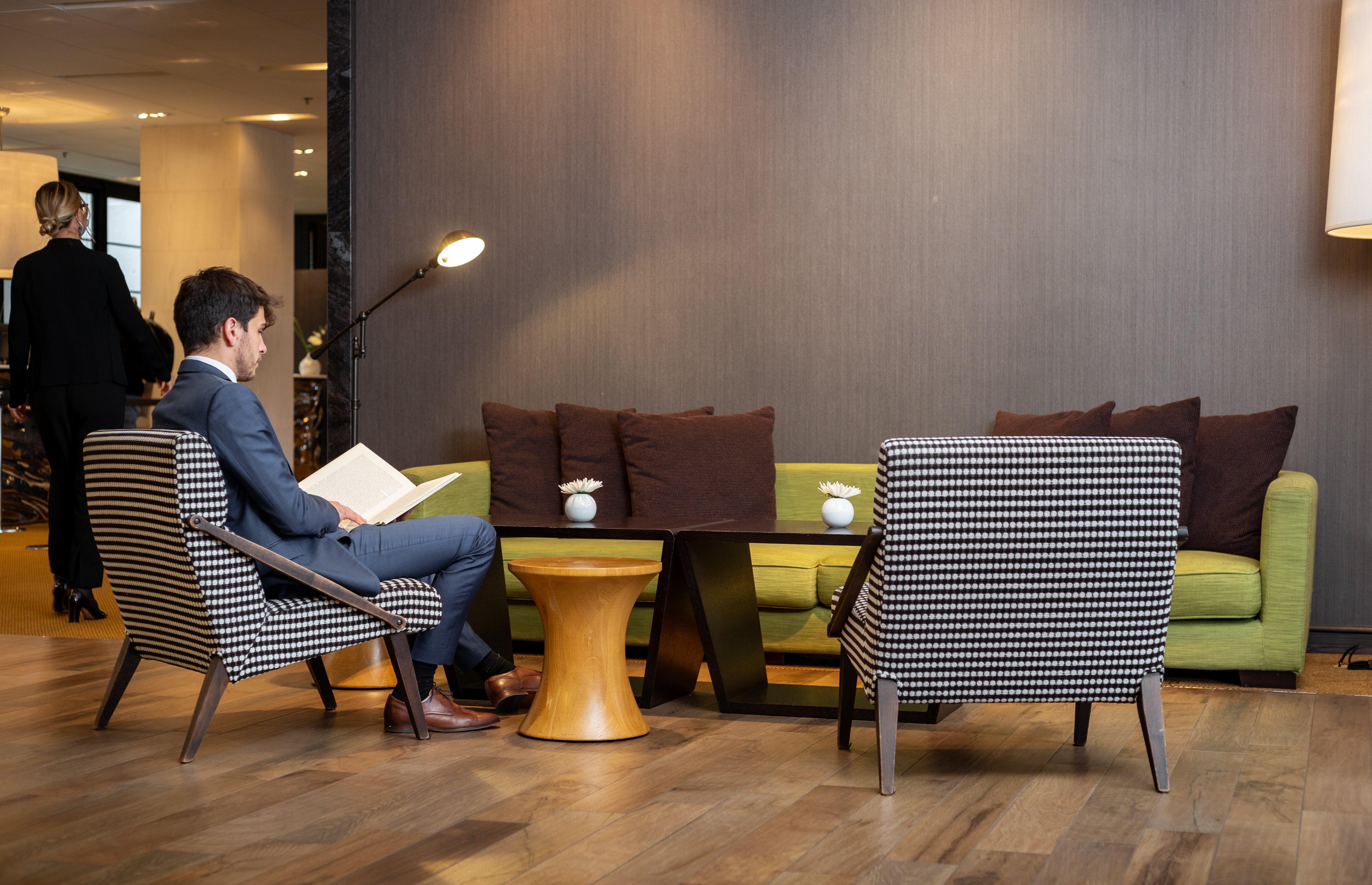 Hotel Crowne Plaza Geneva By Ihg Meyrin Esterno foto