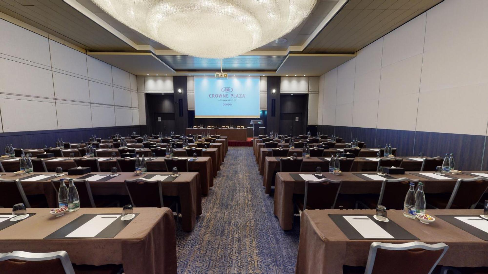 Hotel Crowne Plaza Geneva By Ihg Meyrin Esterno foto