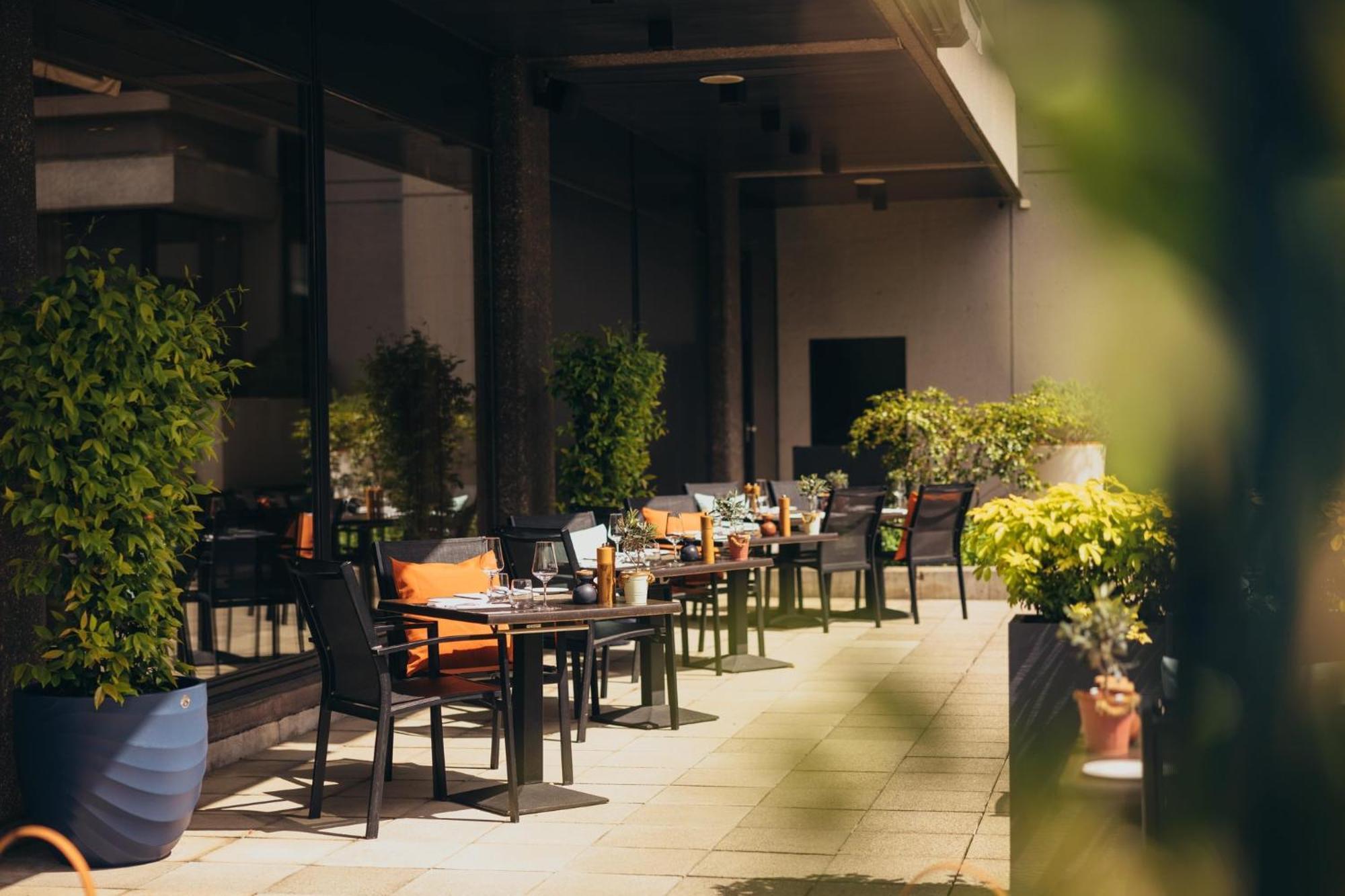 Hotel Crowne Plaza Geneva By Ihg Meyrin Esterno foto